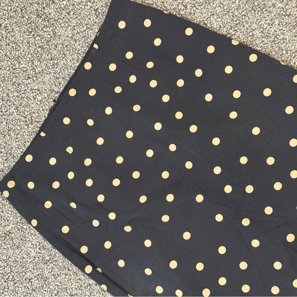 Ann Taylor Black and Cream Polka Dot Pencil Skirt - Picture 4 of 7